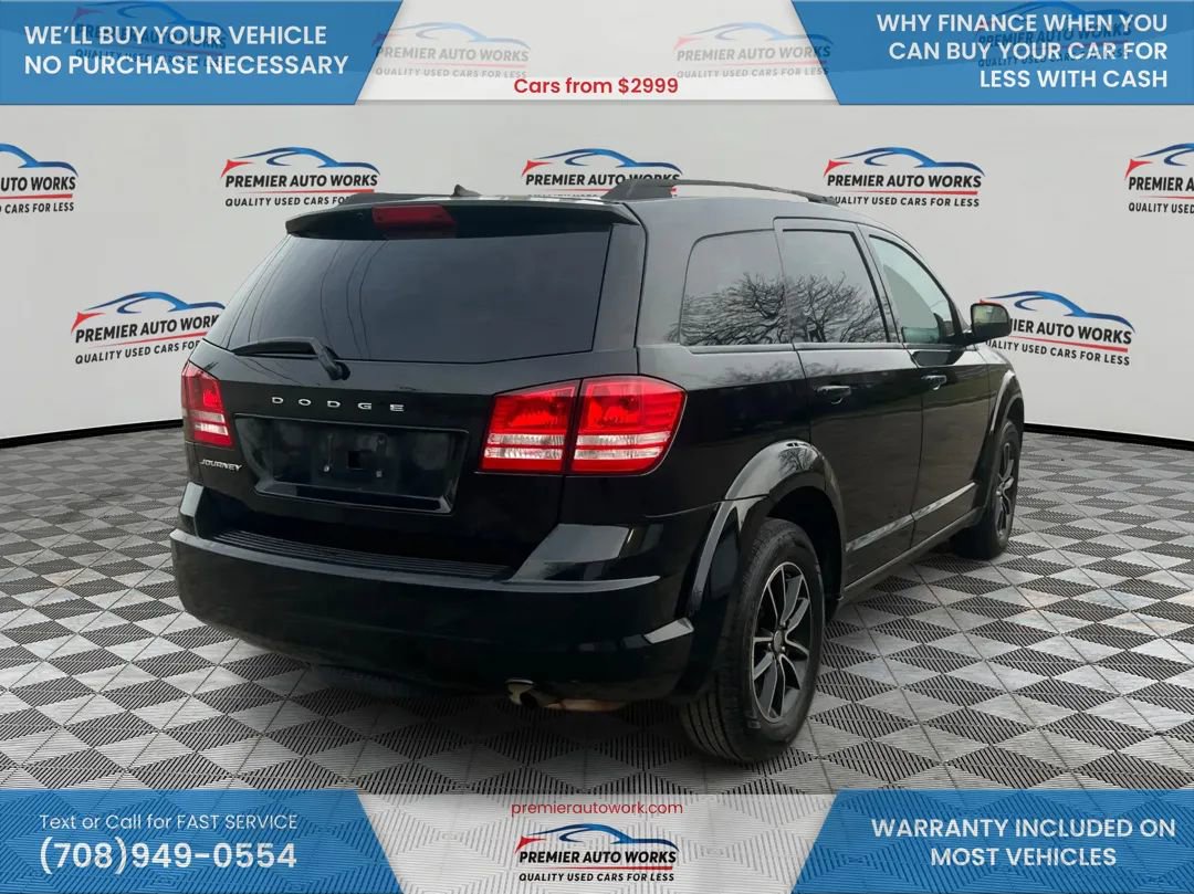 Used 2017 Dodge Journey SE w/ Flexible Seating Group image 4