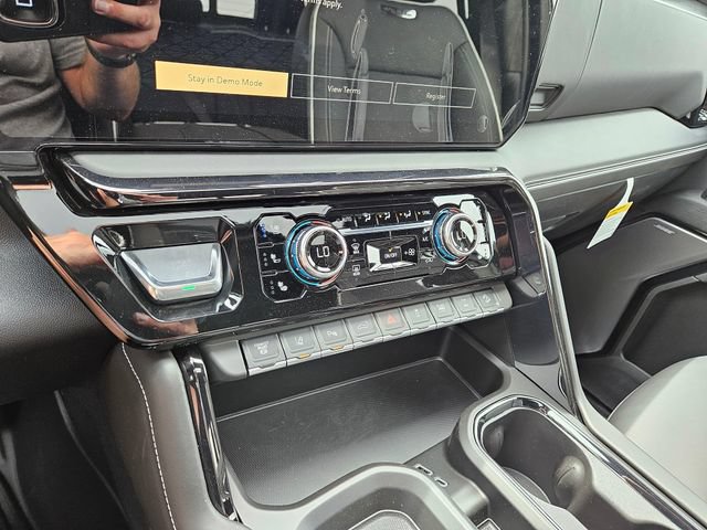 New 2026 GMC Sierra 2500 AT4X w/ LPO, Black Badging Package AWD/4WD image 28