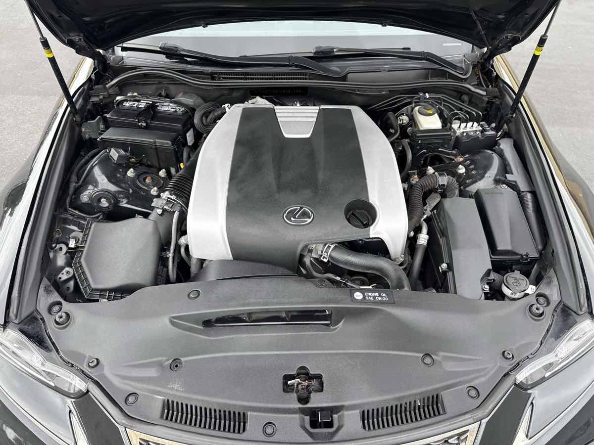 Used 2017 Lexus IS 300 F Sport w/ F Sport Package AWD/4WD image 9