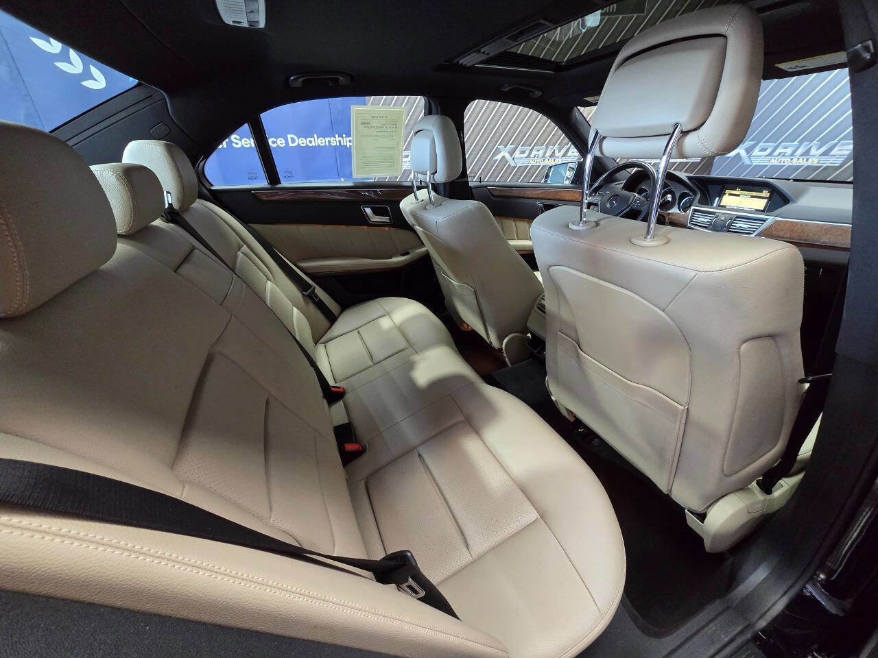 Used 2012 Mercedes-Benz E 350 4MATIC Sedan image 26