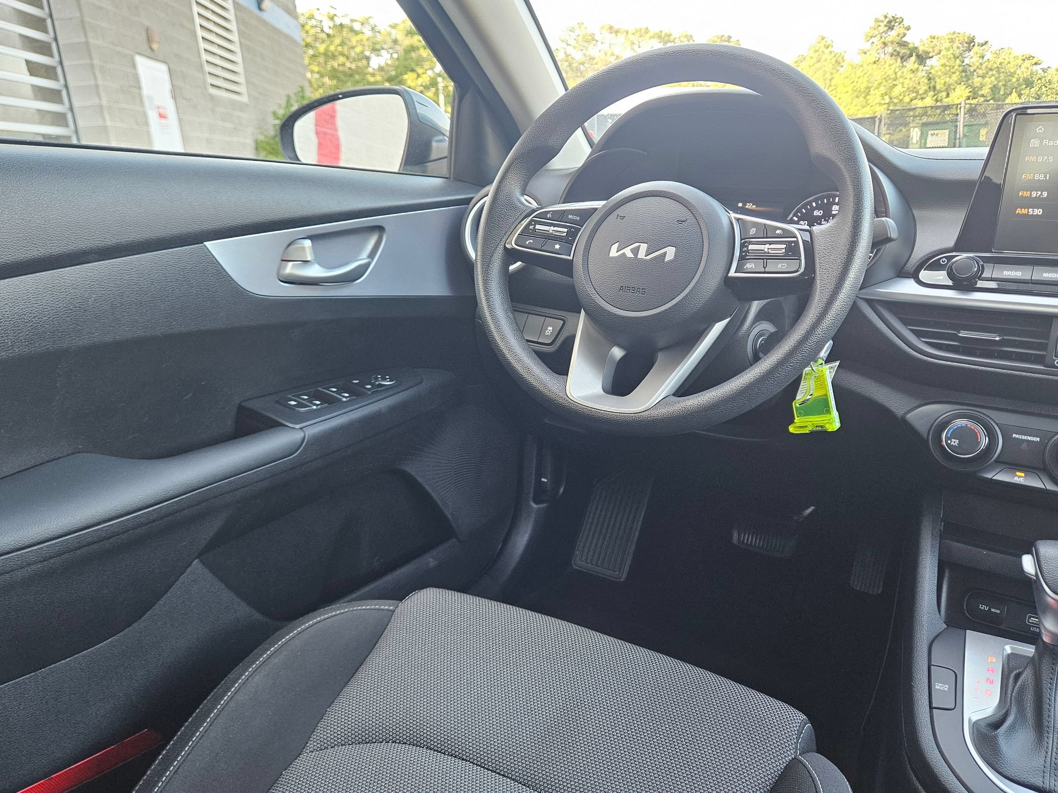 Used 2024 Kia Forte LXS FWD image 9