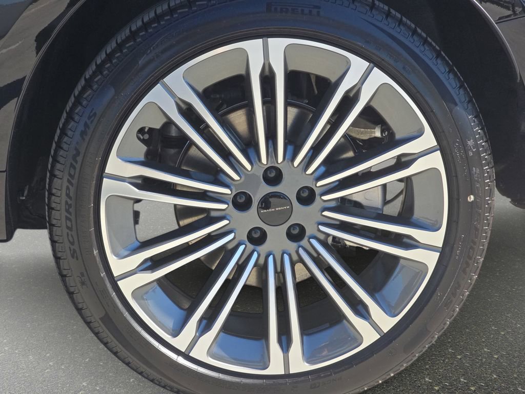 New 2026 Land Rover Range Rover Sport Dynamic SE AWD/4WD image 35