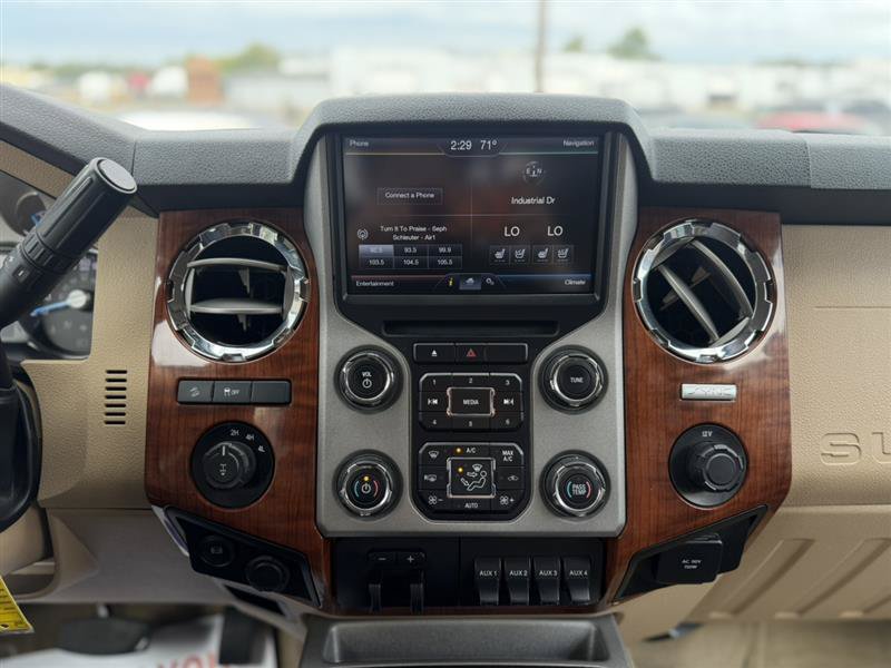 Used 2016 Ford F250 King Ranch w/ King Ranch Package AWD/4WD image 22
