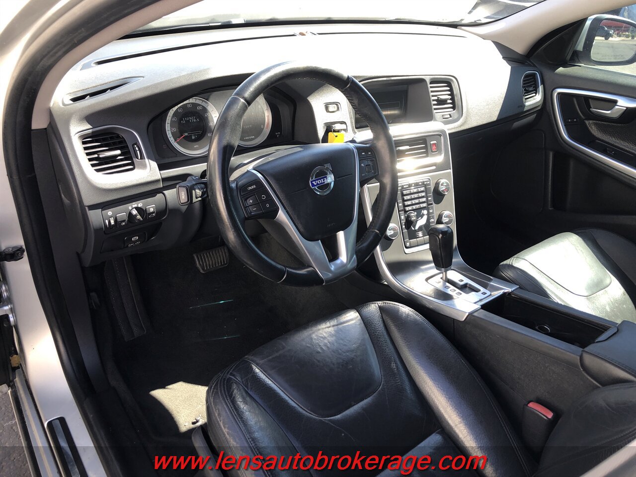 Used 2012 Volvo S60 T5 FWD image 9