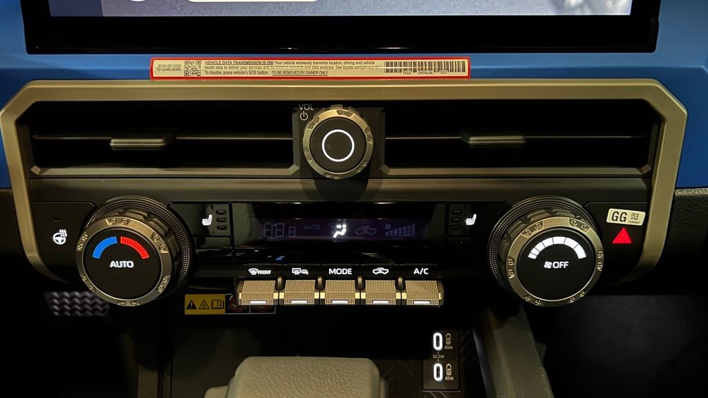 New 2025 Toyota Tacoma TRD Off-Road image 24