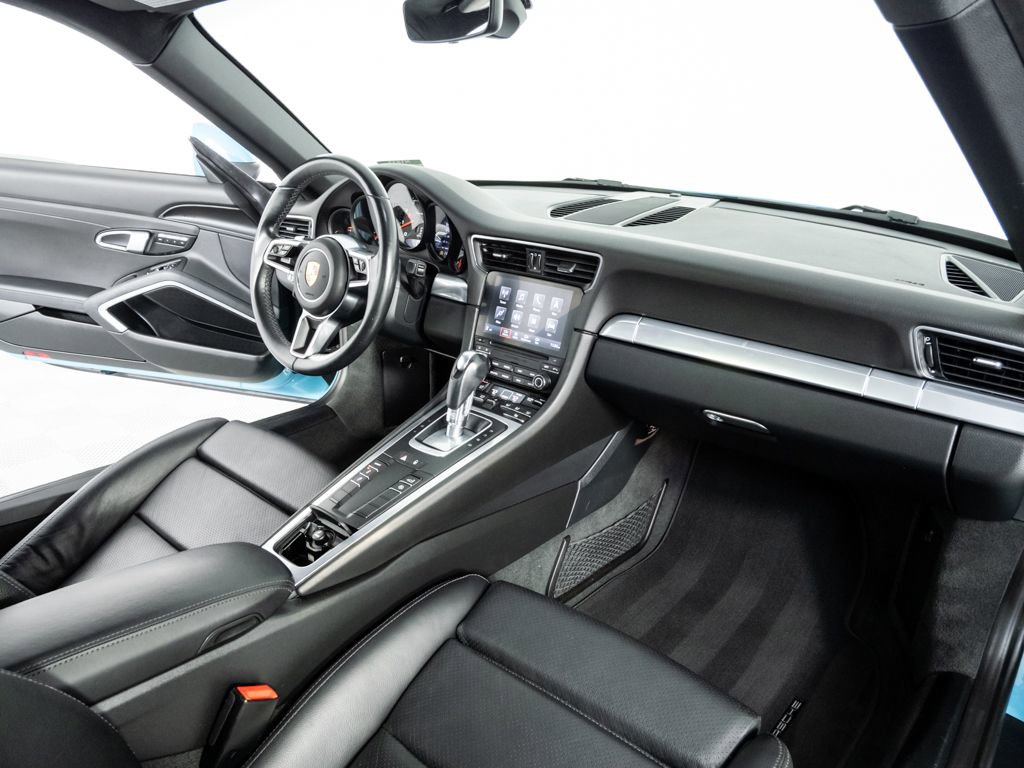 Used 2017 Porsche 911 Carrera image 20