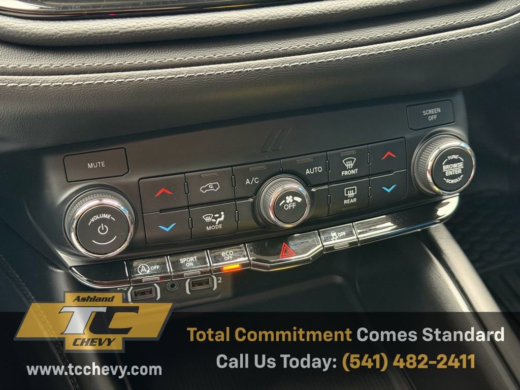 Used 2021 Dodge Durango SXT w/ 3rd Row Seating Group image 23