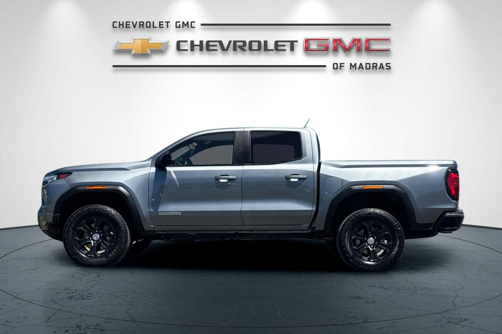 Used 2023 GMC Canyon Elevation w/ Elevation Premium Package RWD image 6