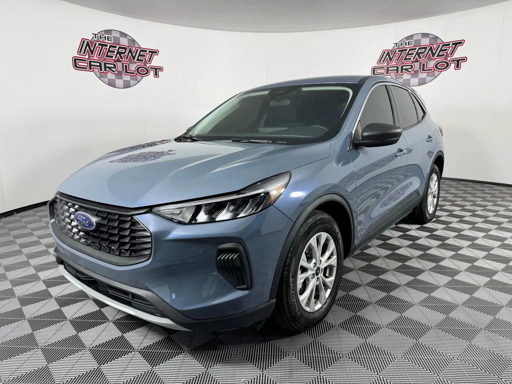 Used 2023 Ford Escape Active w/ Tech Pack #1 image 3