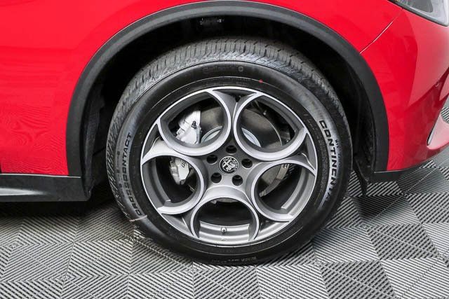 New 2026 Alfa Romeo Stelvio Sprint image 7