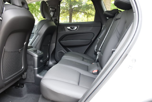 New 2026 Volvo XC60 T8 Plus w/ Climate Package PRO AWD/4WD image 15