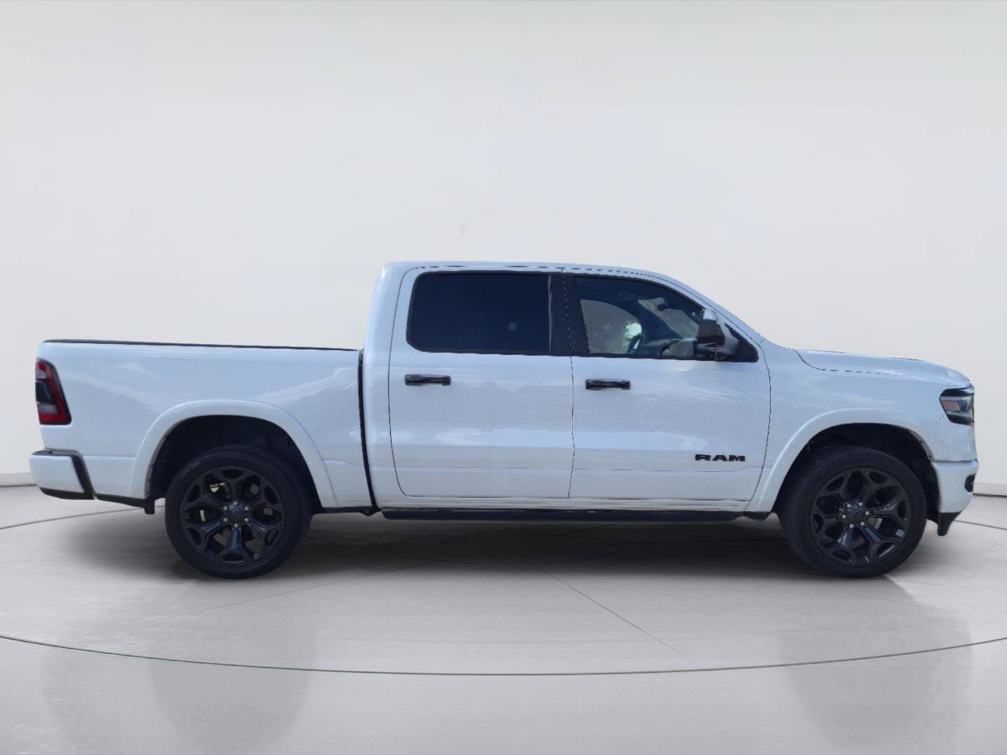 Used 2023 RAM 1500 Limited AWD/4WD image 6