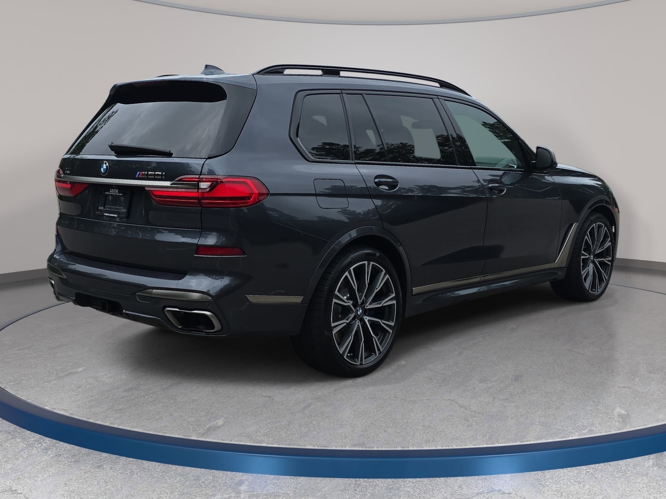 Used 2020 BMW X7 M50i w/ Dynamic Handling Package AWD/4WD image 6