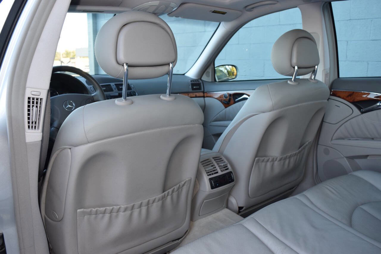 Used 2004 Mercedes-Benz E 500 Sedan image 34