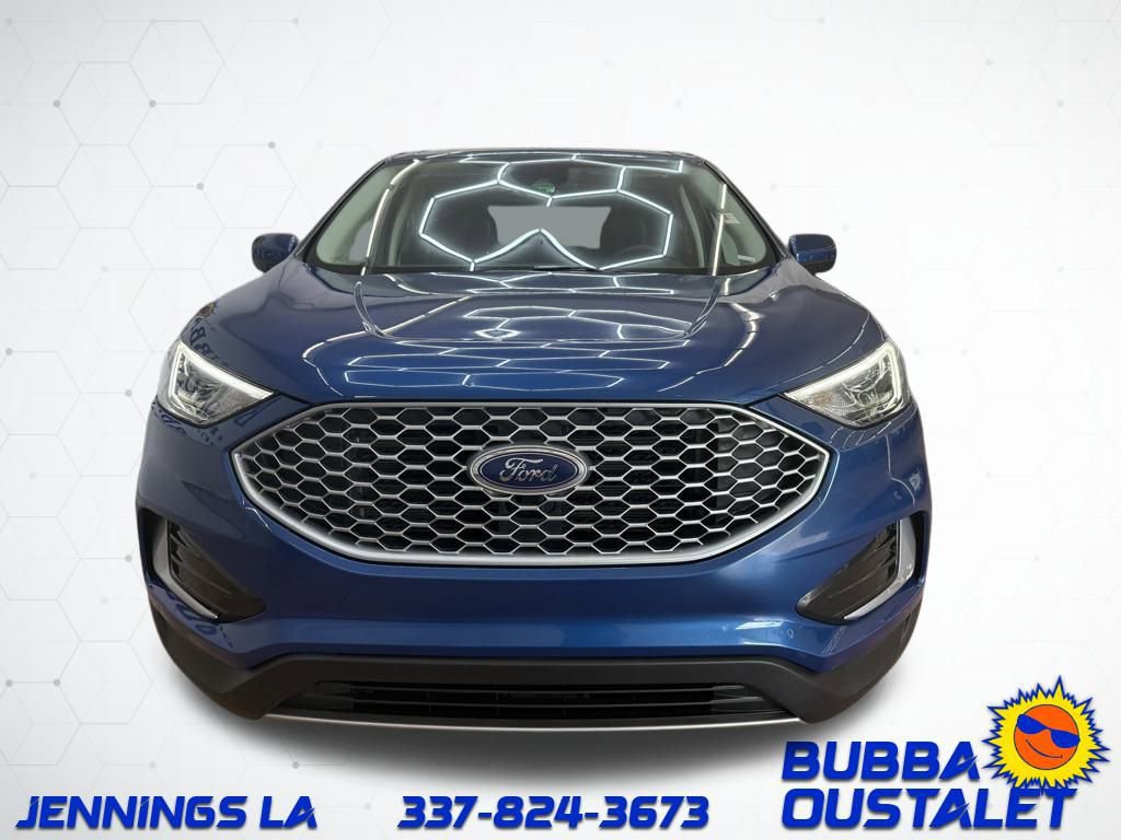 Used 2023 Ford Edge SEL image 3
