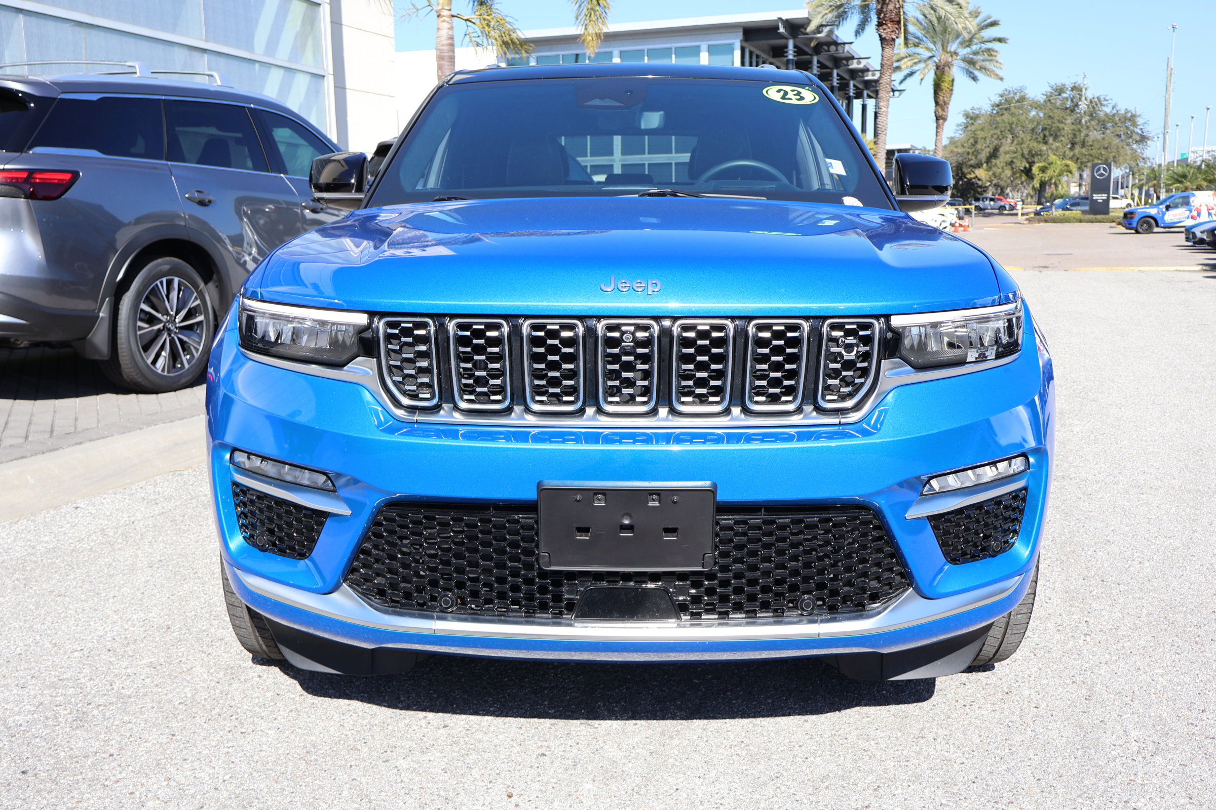 Used 2023 Jeep Grand Cherokee Summit image 13