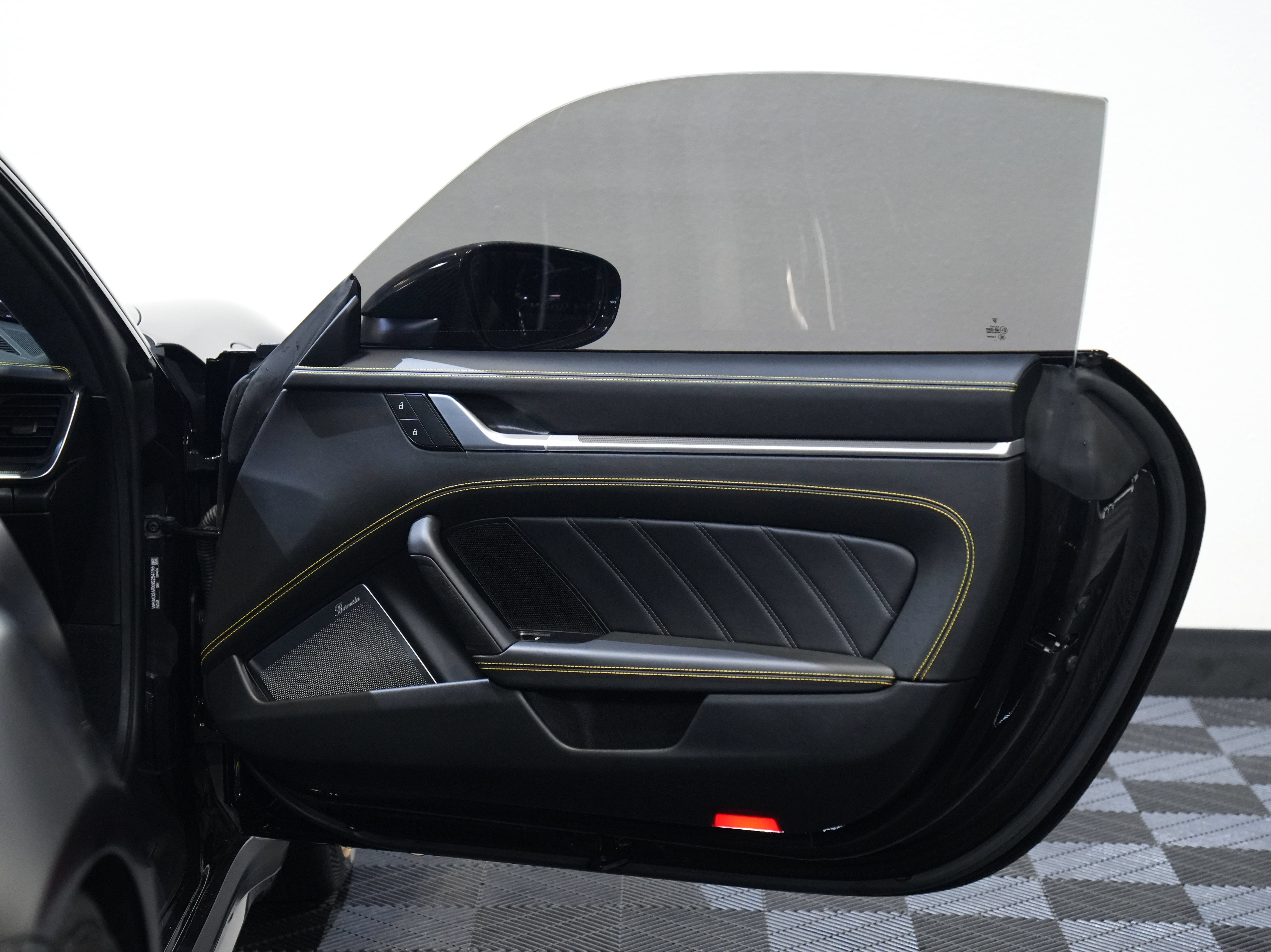 Used 2022 Porsche 911 Turbo S AWD/4WD image 25