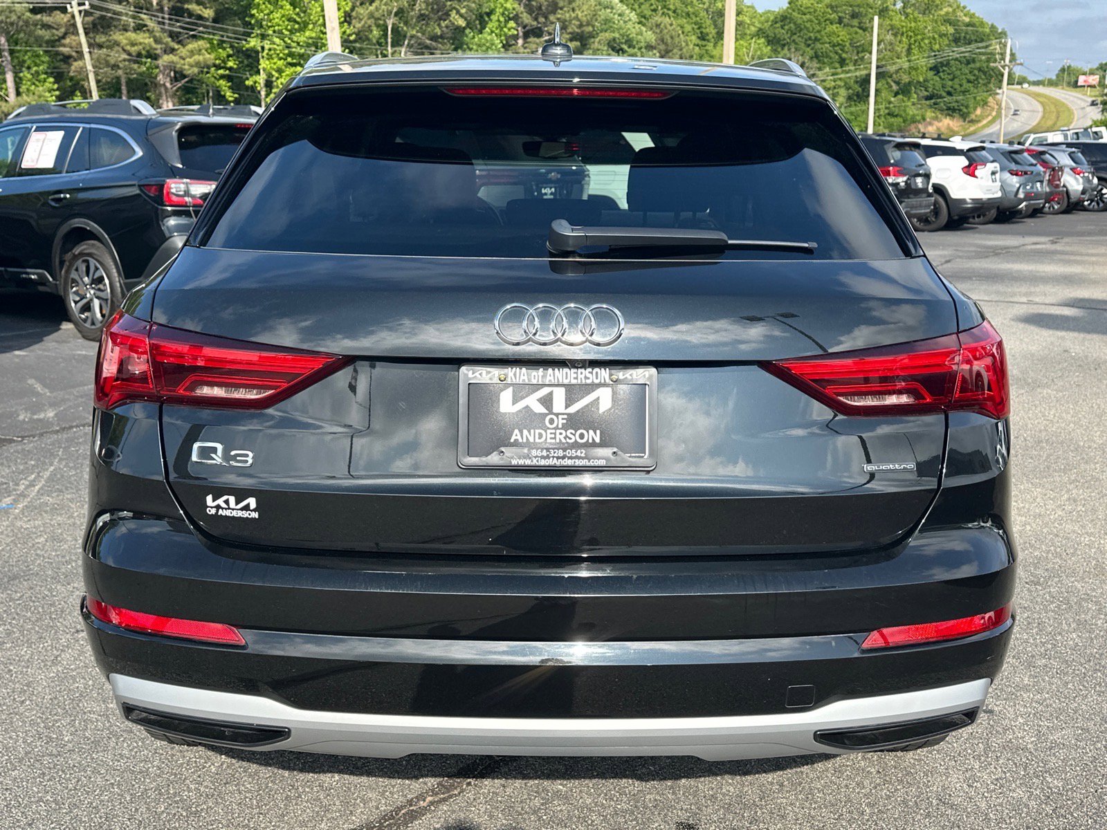 Used 2019 Audi Q3 2.0T Premium AWD/4WD image 4
