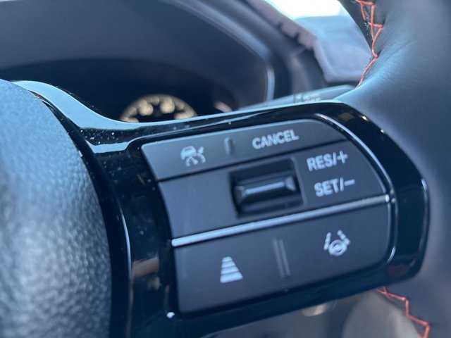 Used 2025 Honda Pilot TrailSport image 28