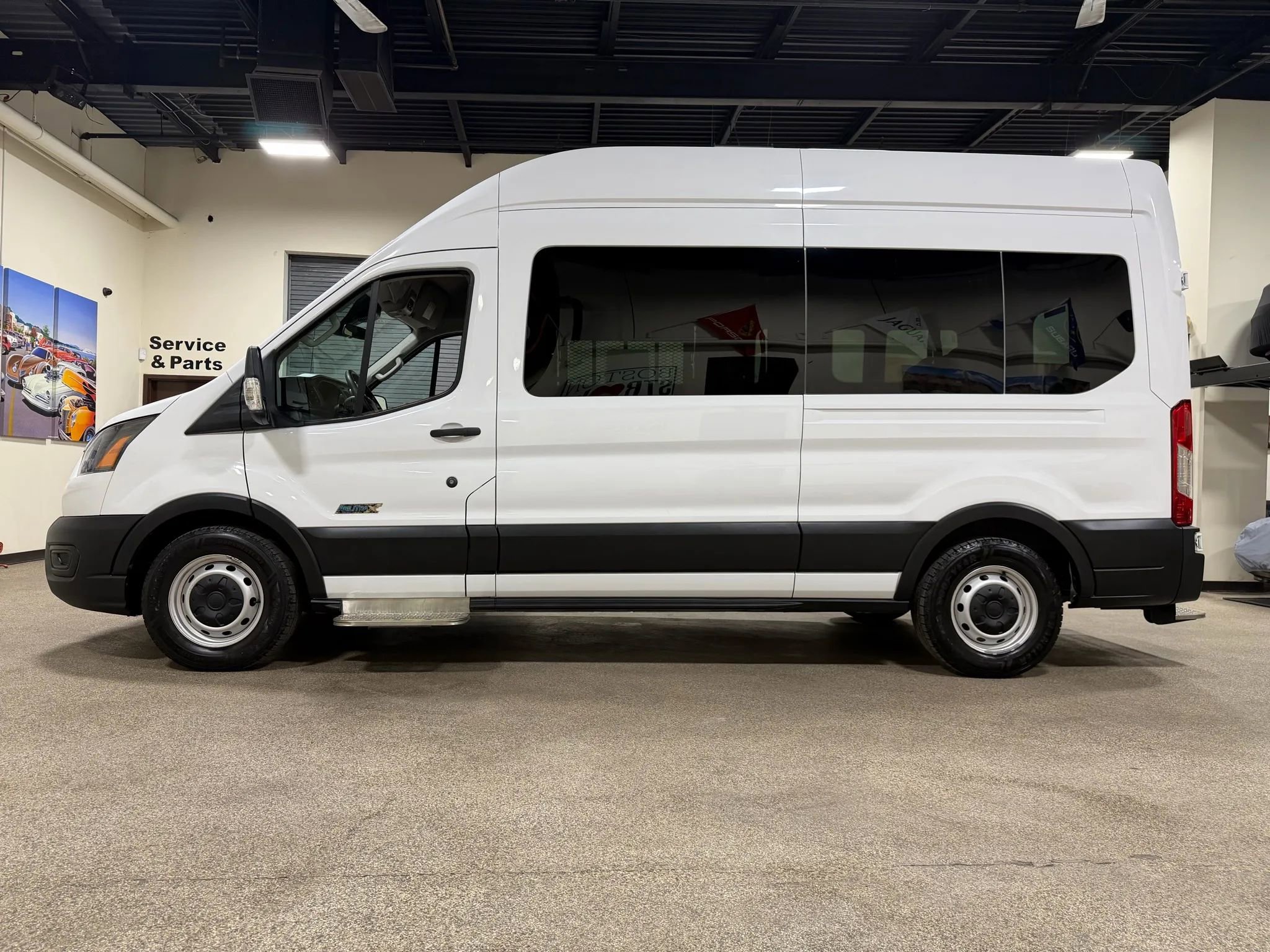 Used 2021 Ford Transit 350 XL RWD image 9