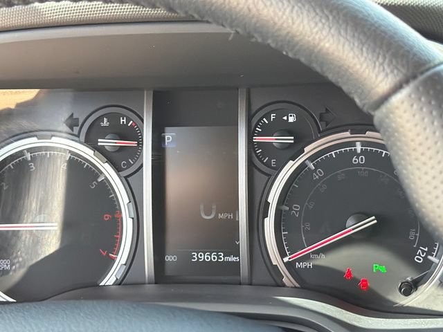 Used 2023 Toyota 4Runner Limited AWD/4WD image 33