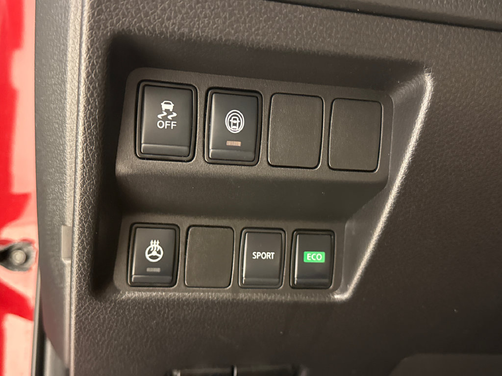 Used 2021 Nissan Rogue Sport SV FWD image 22