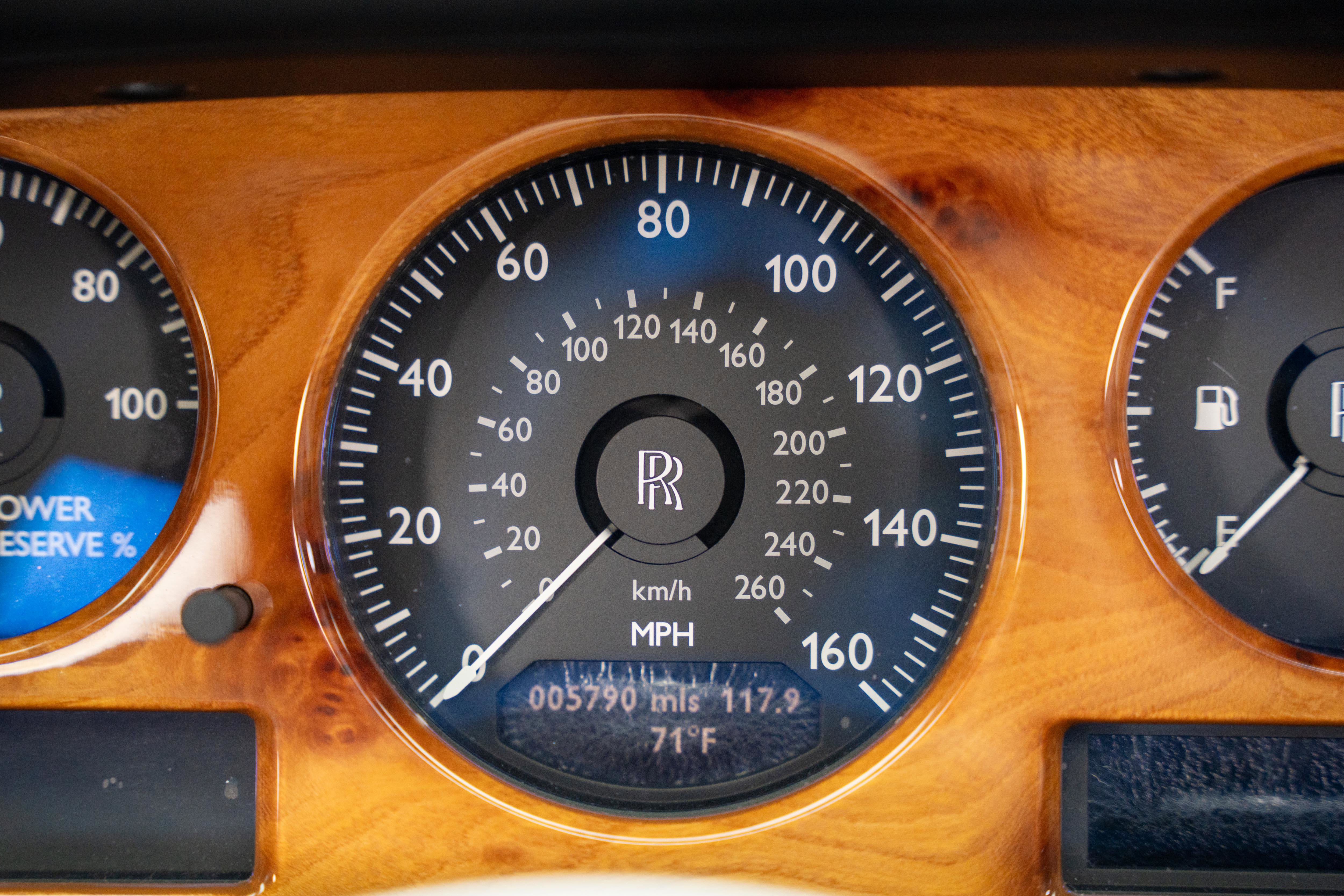 Used 2009 Rolls-Royce Phantom Drophead Coupe RWD image 37