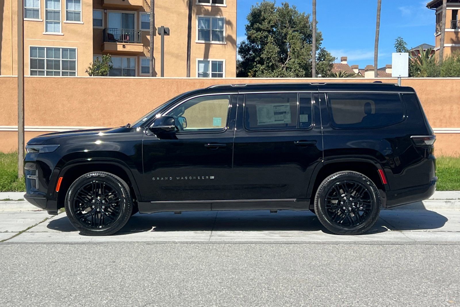 New 2026 Jeep Grand Wagoneer Limited image 7