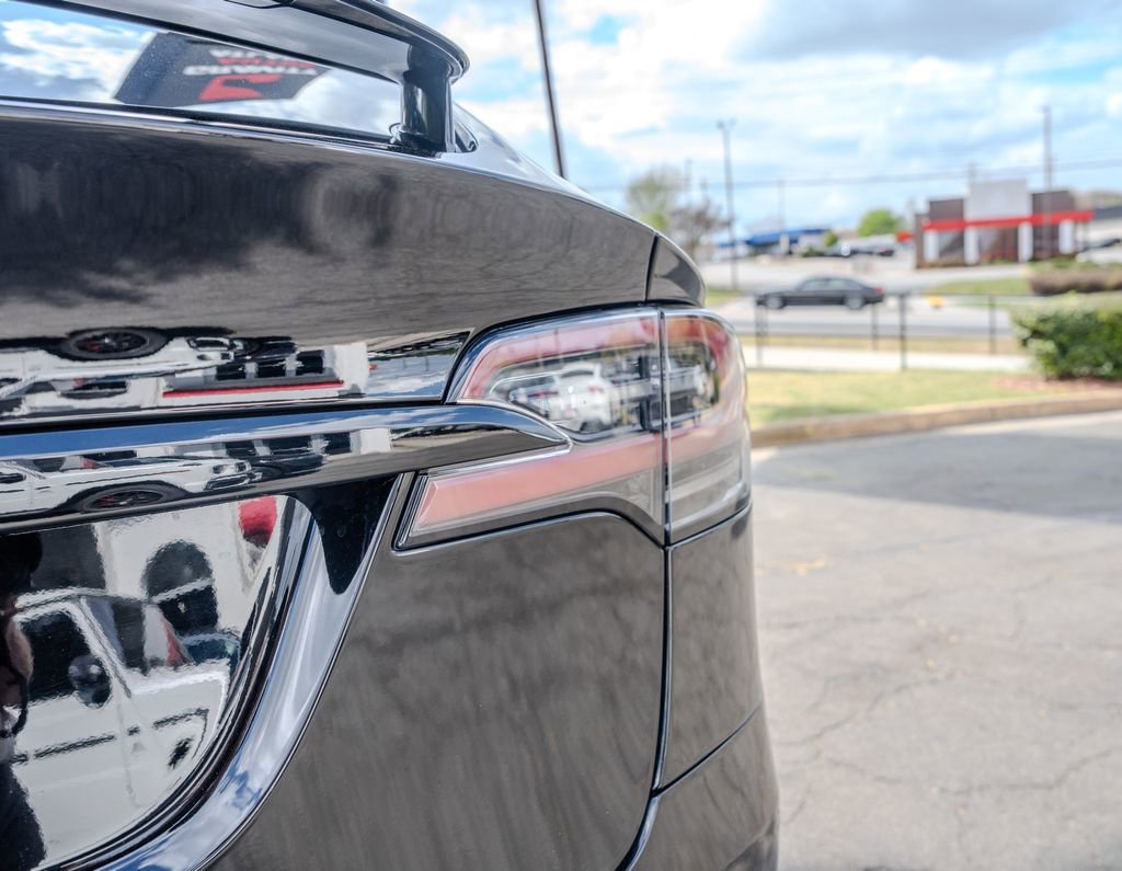 Used 2023 Tesla Model X image 28