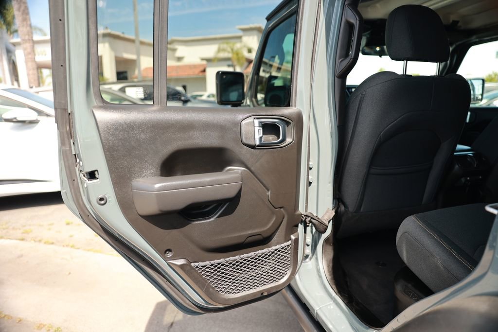 Used 2025 Jeep Wrangler Unlimited Sport S 4xe image 36