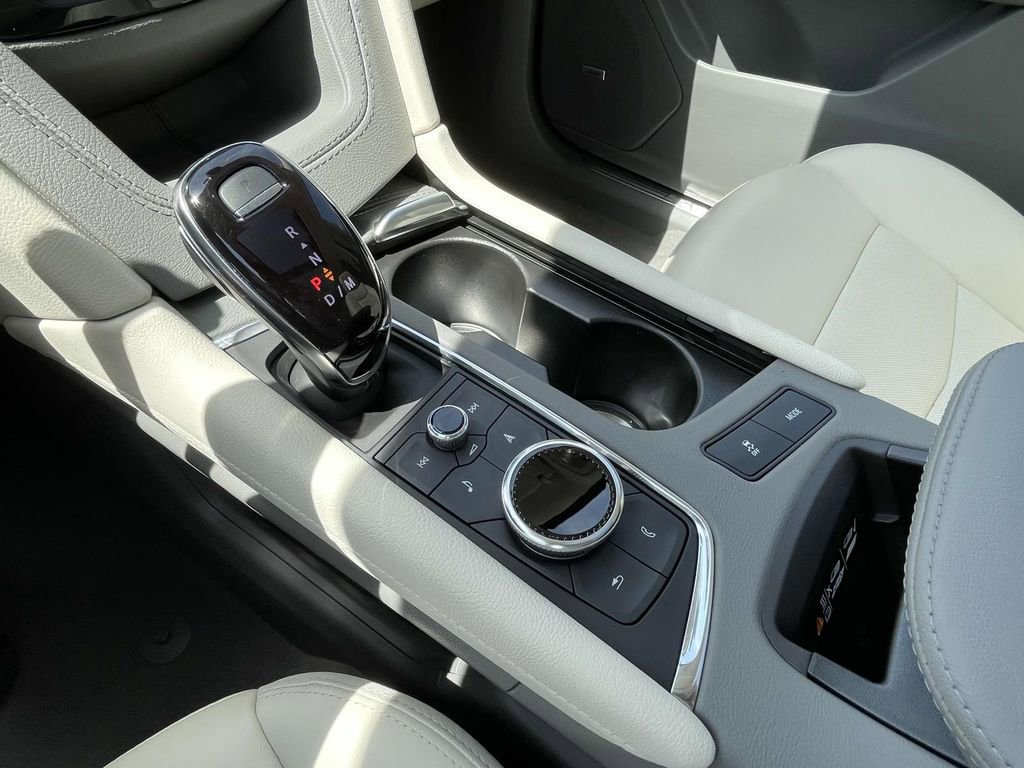 New 2025 Cadillac XT5 Premium Luxury image 27