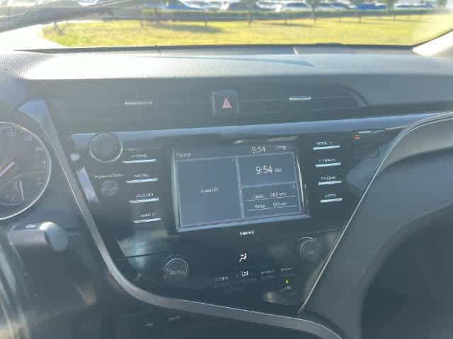 Used 2020 Toyota Camry SE w/ Carpet Mat Package FWD image 18