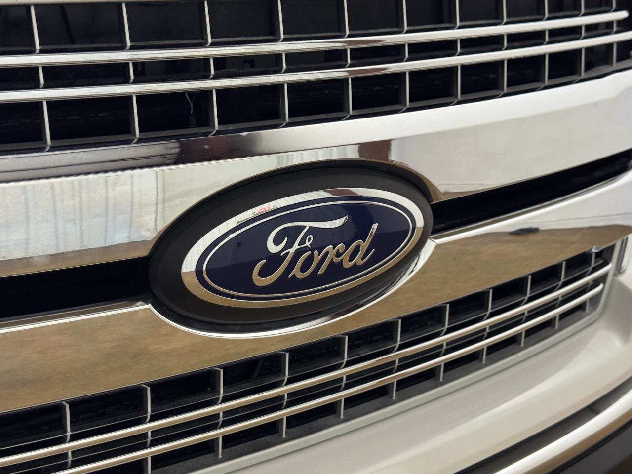 Used 2018 Ford F150 Lariat w/ Equipment Group 502A Luxury AWD/4WD image 56