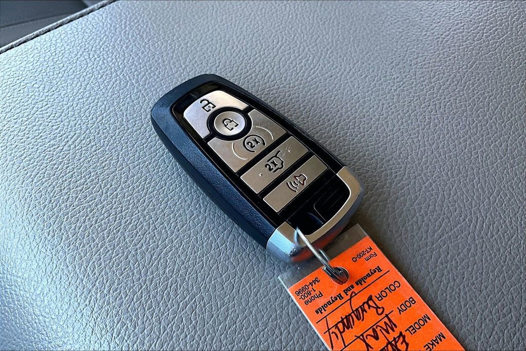 Used 2021 Ford Expedition Max Limited image 13