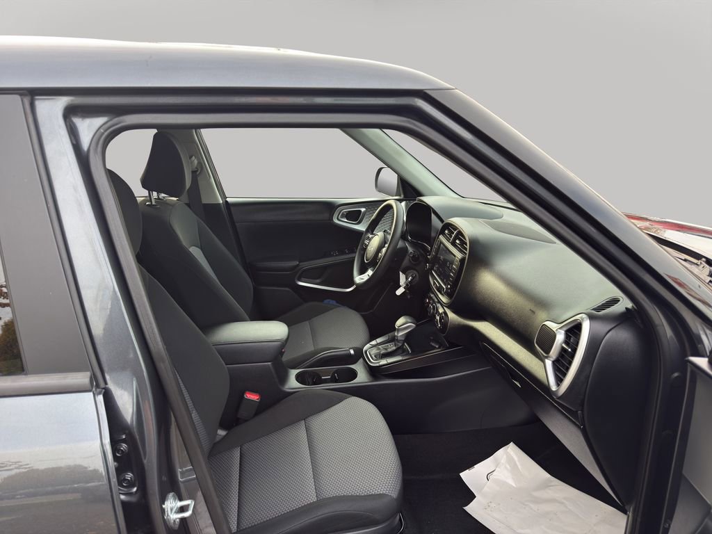 Used 2023 Kia Soul LX w/ Option Group 015 image 19