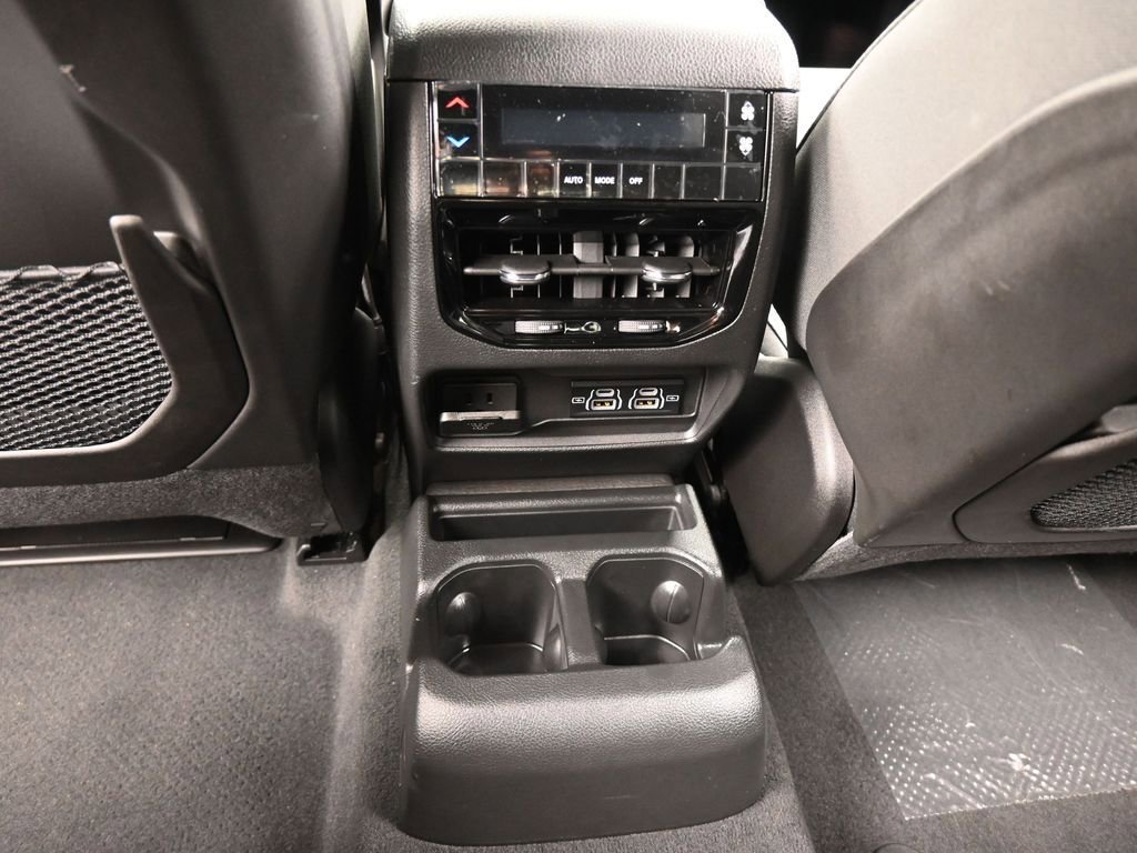 Used 2024 Jeep Grand Cherokee L Laredo w/ Luxury Tech Group I image 37