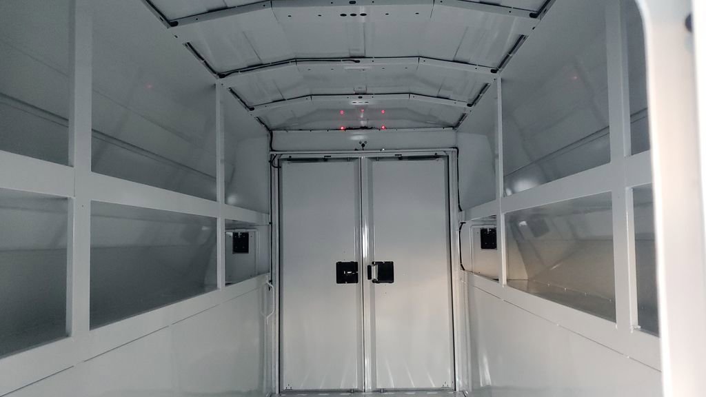 New 2026 Ford E-450 and Econoline 450 Super Duty w/ Power Equipment Group image 31