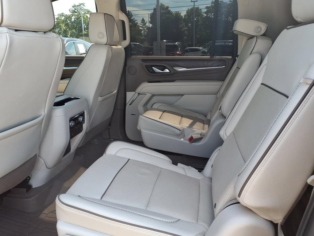Used 2023 GMC Yukon XL Denali w/ Max Trailering Package AWD/4WD image 10