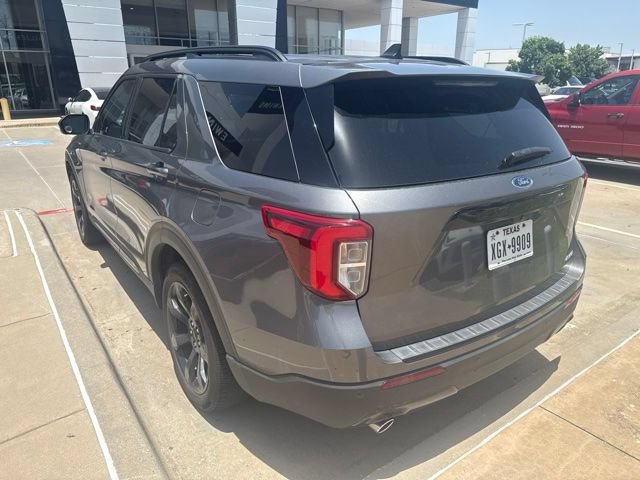 Used 2023 Ford Explorer ST-Line AWD/4WD image 3