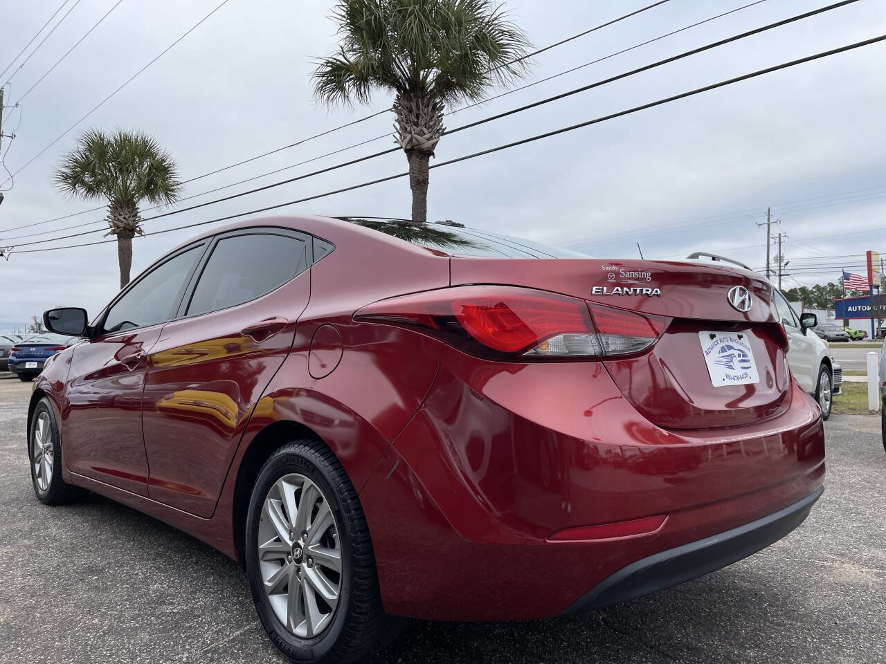 Used 2016 Hyundai Elantra SE w/ Option Group 02 image 4