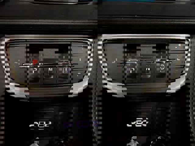 Certified 2023 GMC Terrain SLT w/ Tech Package image 15