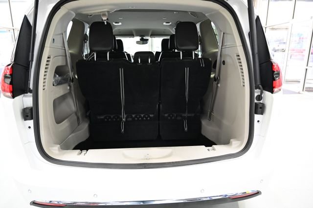 Used 2024 Chrysler Pacifica Touring-L FWD image 28