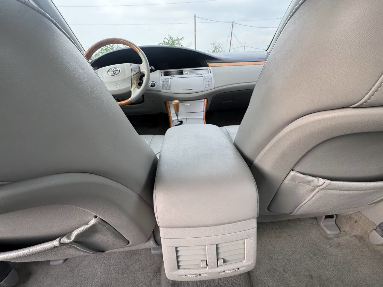 Used 2006 Toyota Avalon Limited FWD image 15