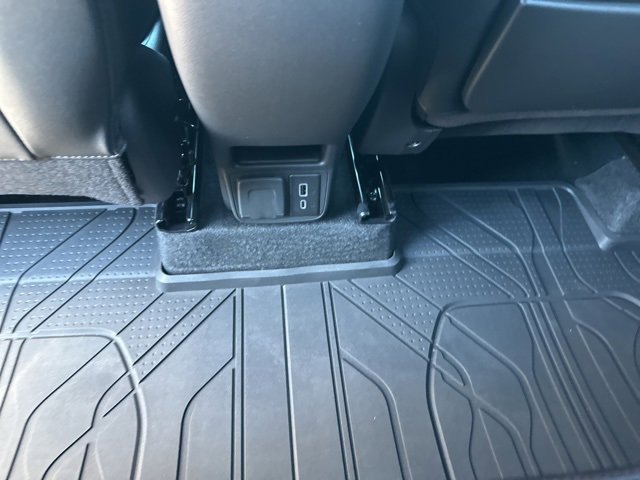 New 2026 Chevrolet TrailBlazer RS w/ Convenience Package image 37