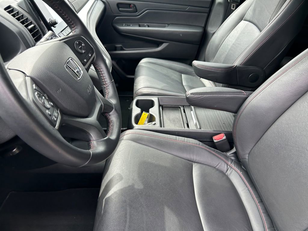 Certified 2024 Honda Odyssey Sport image 9