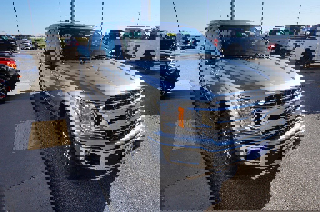 Used 2020 Ford F150 XLT w/ Equipment Group 302A Luxury image 6