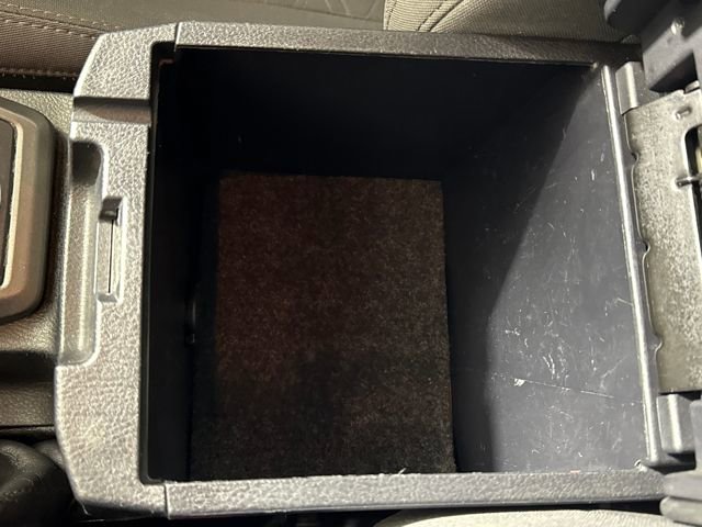 Used 2017 Toyota Tacoma TRD Sport w/ Tow Package (A/T) image 36