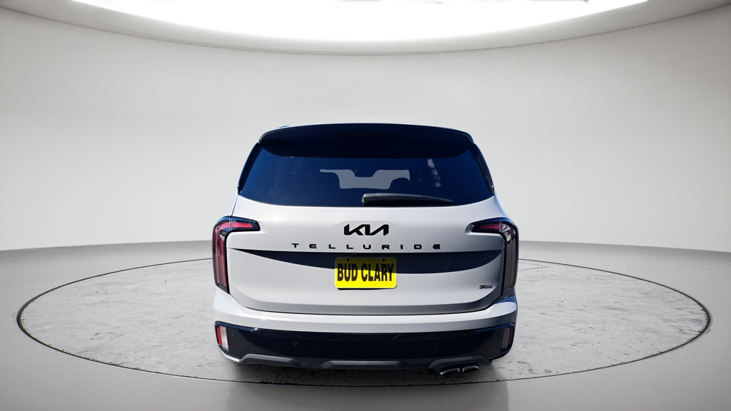 Used 2025 Kia Telluride AWD image 4