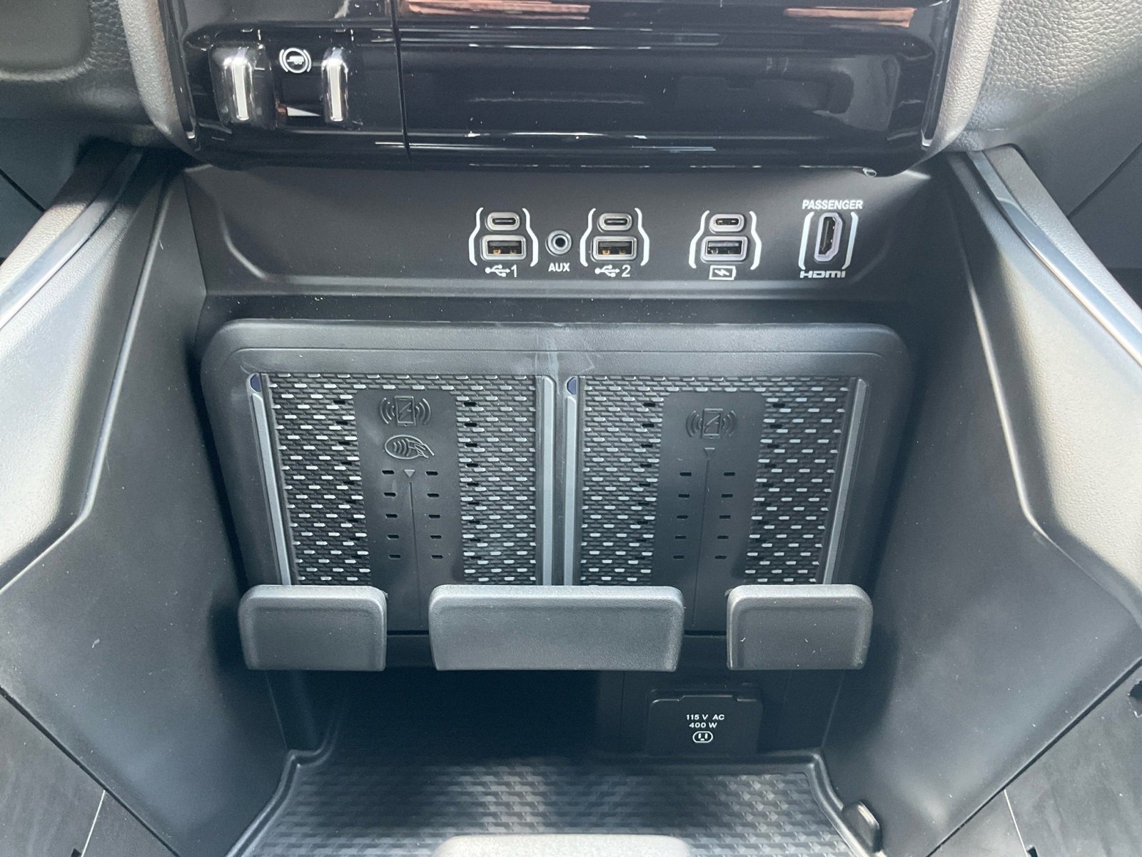 New 2026 RAM 1500 Laramie w/ Night Edition image 26