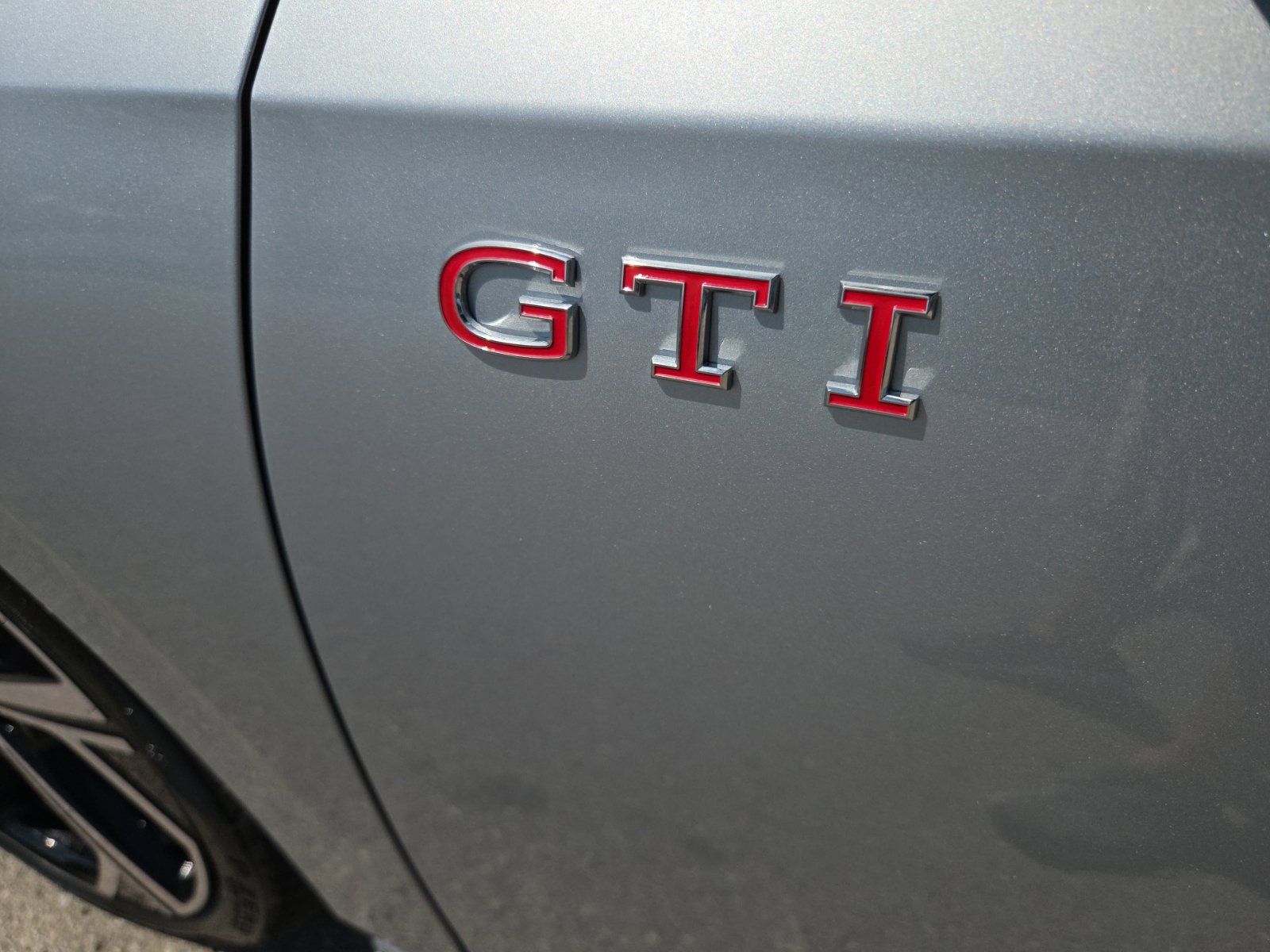 New 2026 Volkswagen GTI SE FWD image 17